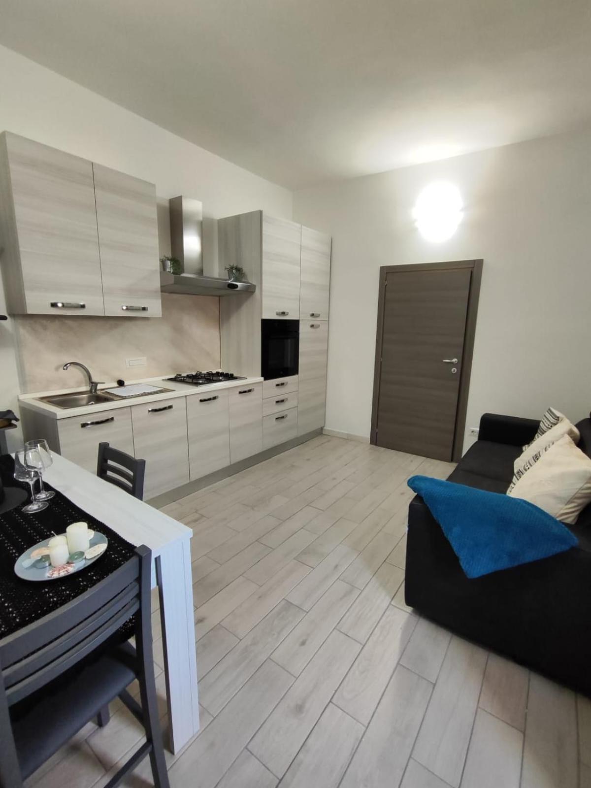 Casa Vacanze Con Giardino I Girasoli - Cin It 09006 - 9 C 2000 R4042- Sorso Exterior foto