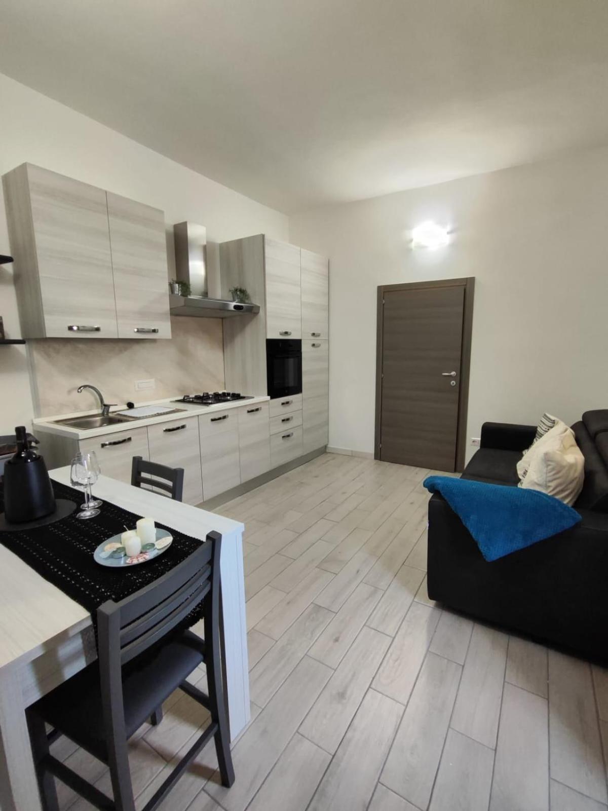 Casa Vacanze Con Giardino I Girasoli - Cin It 09006 - 9 C 2000 R4042- Sorso Exterior foto